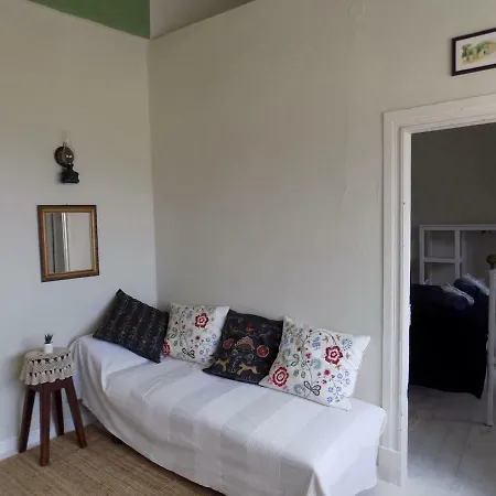 Liaskos Traditional House With Sea & Mountain View بيت للعطل
